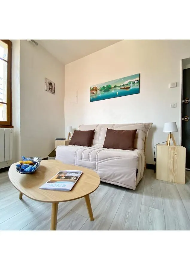 Coup De Coeur Au Pied Du Chateau - Nice Studio Ideally Located Annecy 0*,  Francie
